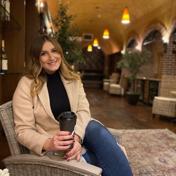 MEET THE POSHER - Picture 3 of 3